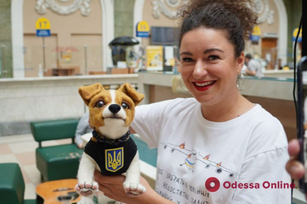 В Одесі погасили марку із псом Патроном