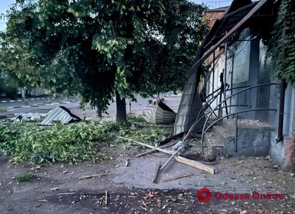 Днепропетровская область: ночью рашисты обстреляли из тяжелой артиллерии Никопольский район