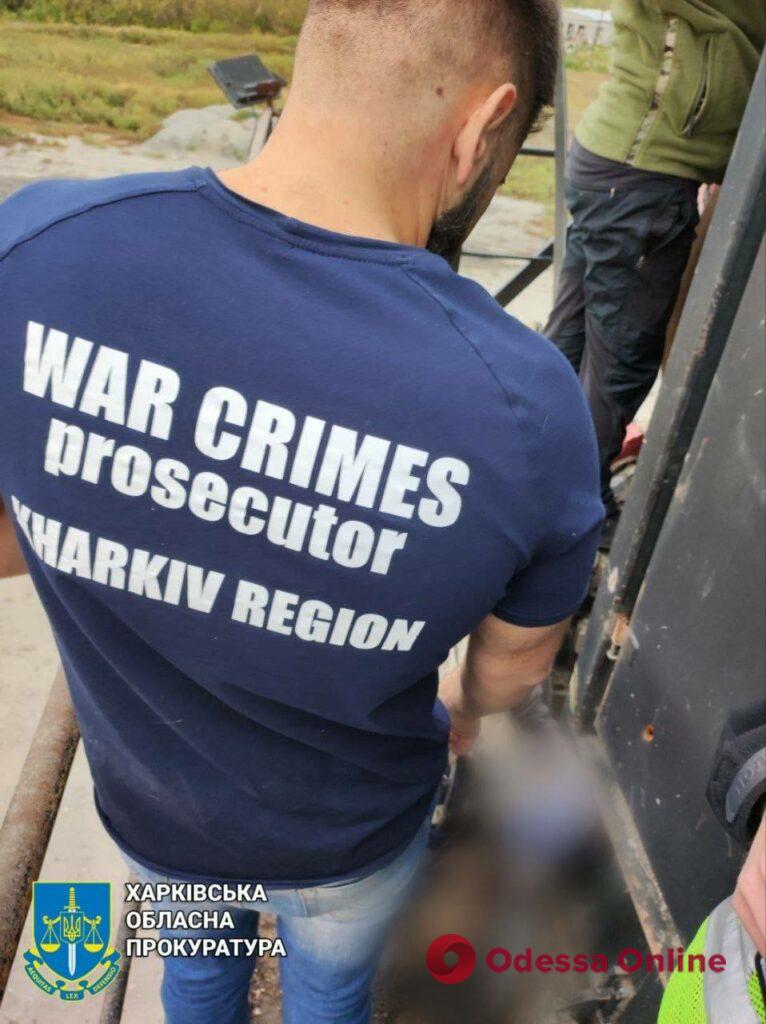 У звільненому від окупантів селі на Харківщині виявлено ще чотири тіла мирних мешканців зі слідами катувань