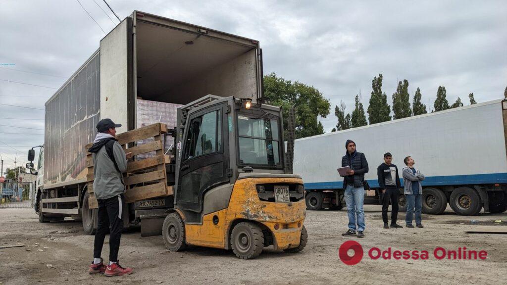 На деоккупированные территории Харьковской области отправили первые гуманитарные грузы (фото)