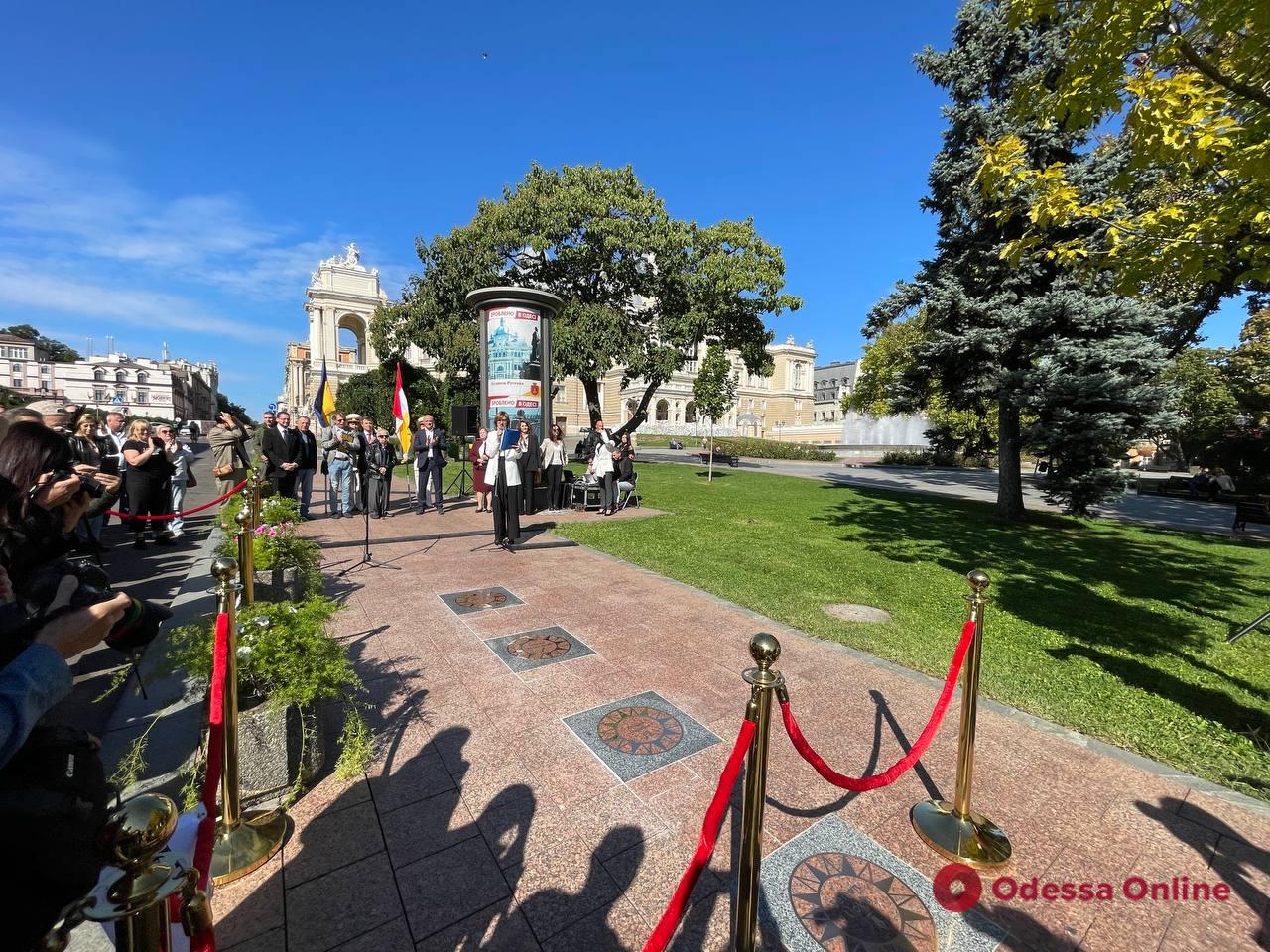 Одесса 2024 год видео. Аллея звезд Одессы. Одесса. Аллея литераторов. Одесса новости.