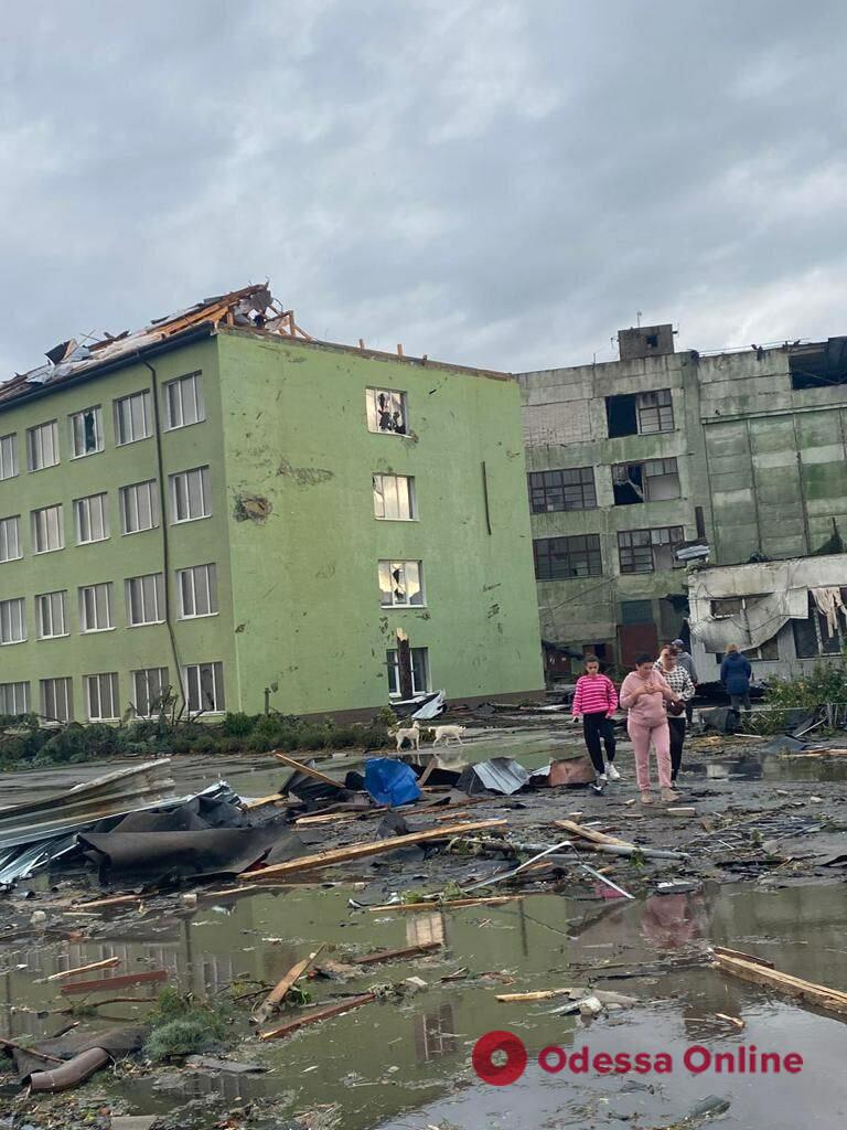Непогода в Сумской области: десятки домов остались без крыши, пострадали люди