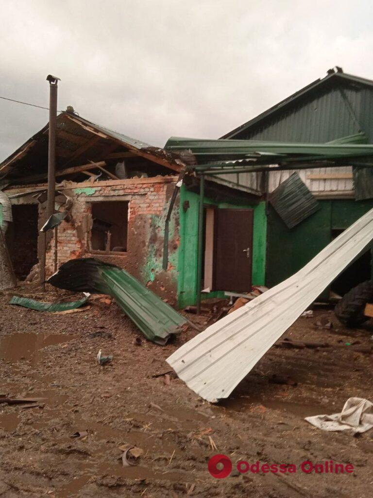 Окупанти знову обстріляли Сумщину: загинув місцевий мешканець і близько 100 тварин (фото)