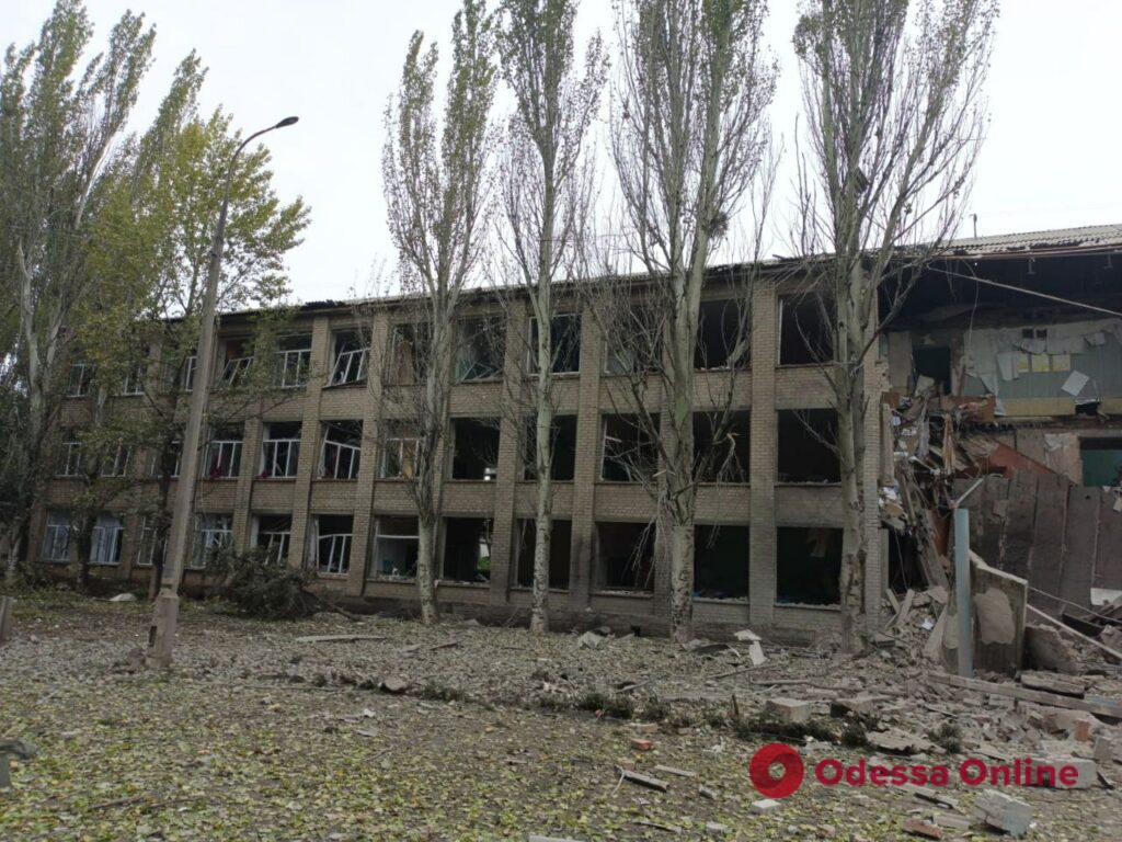 Оккупанты обстреляли школу в Донецкой области, в которой прятались люди