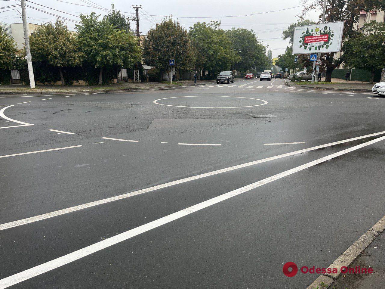 В Одессе еще на одном перекрестке внедряется круговое движение
