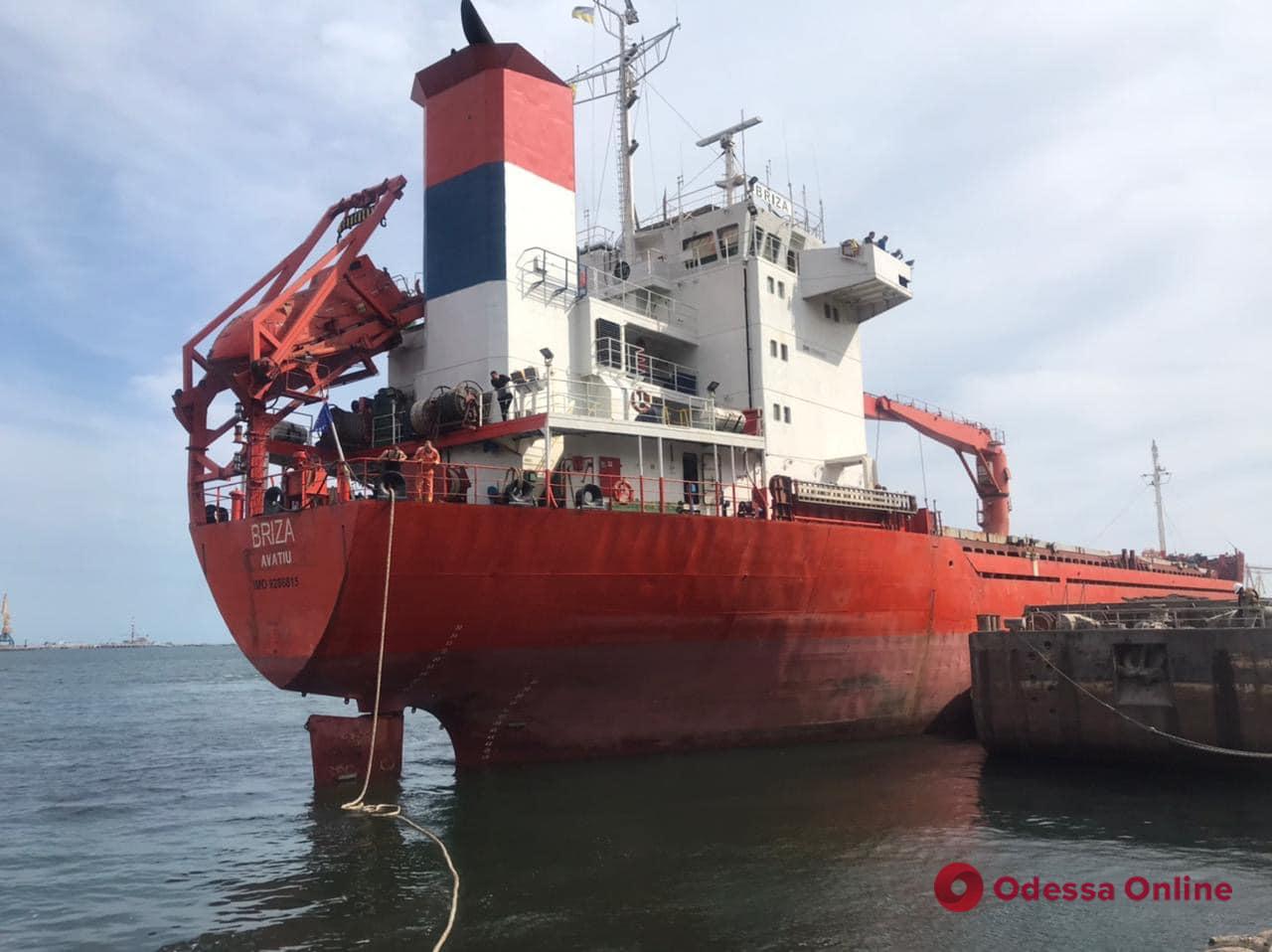 «Зернова ініціатива»: із портів Великої Одеси вийшло ще шість суден