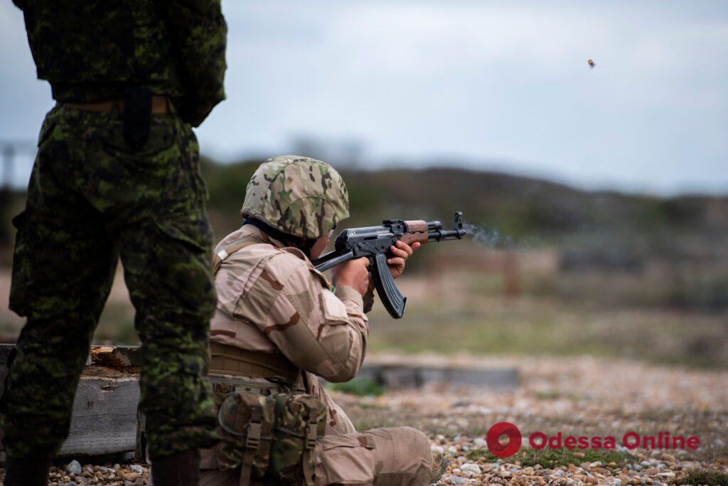 Канада возобновила тренировки украинских военных (фото)