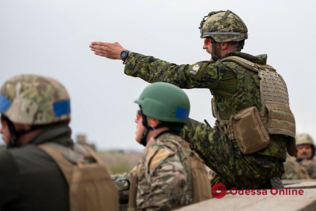 Канада відновила тренування українських військових (фото)