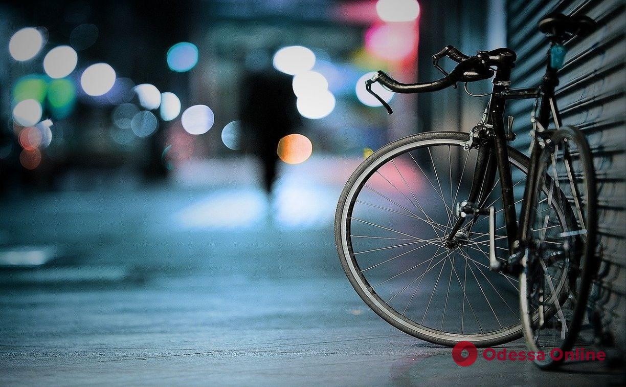 В Одессе грабитель угнал велосипед, а затем этот же велосипед угнали у него
