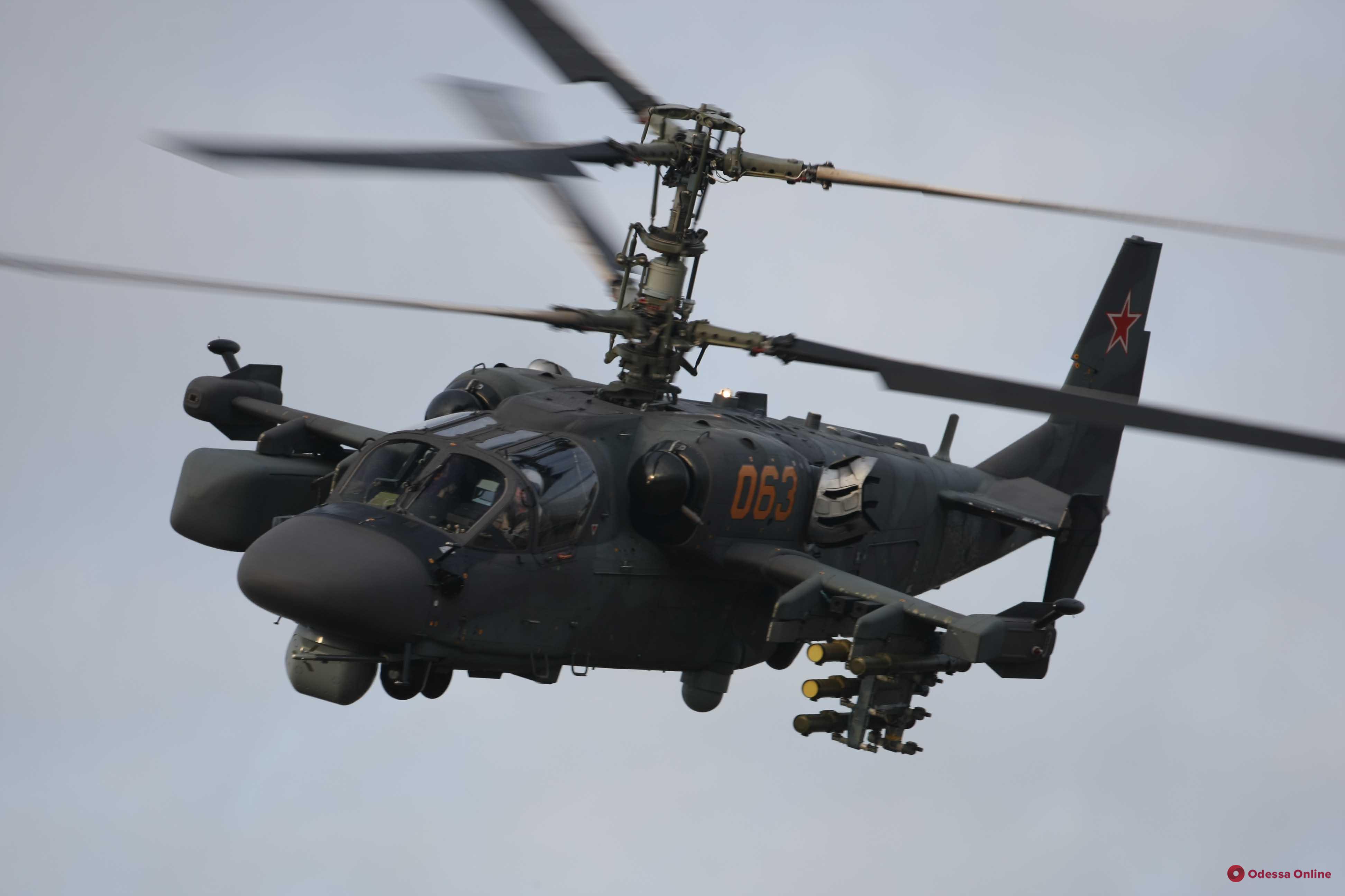 На юге Украины за 18 минут сбили четыре ударных вертолета врага
