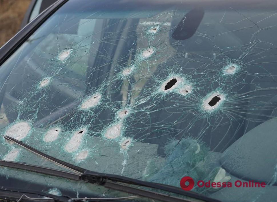 На Харківщині рашисти обстріляли колону з автомобілями — загинули 20 людей