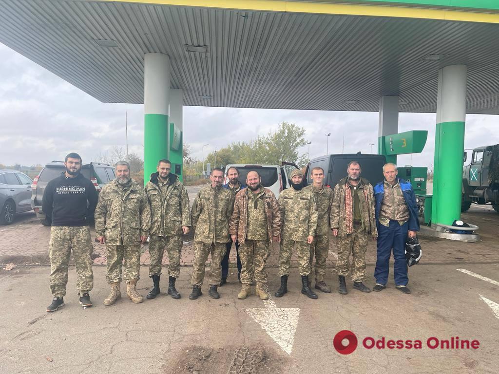 Обмен военнопленными: Украина вернула домой 10 защитников
