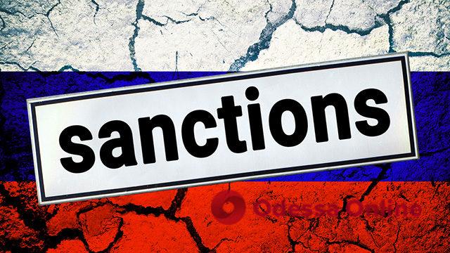 ЕС окончательно утвердил восьмой пакет санкций против россии