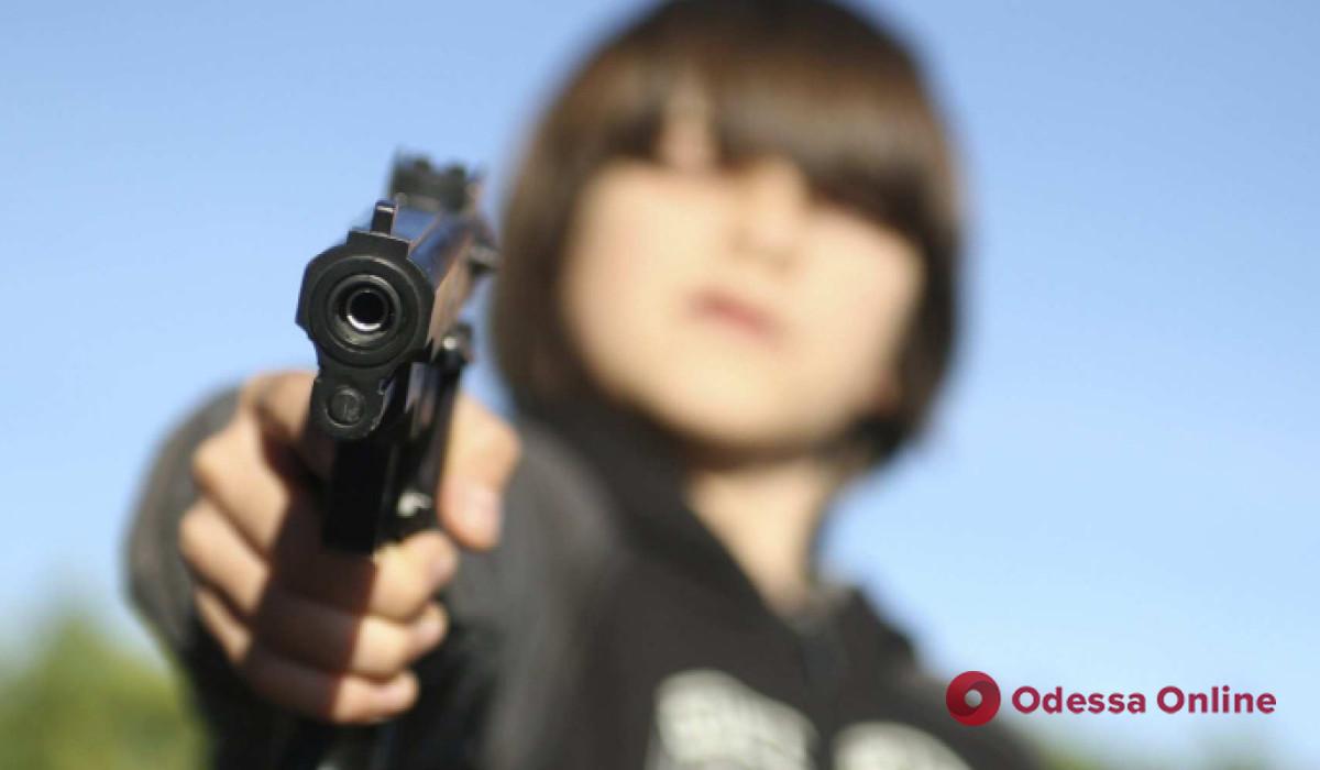 В Одесской области мальчик выстрелил из пневматического пистолета в своего 11-летнего друга