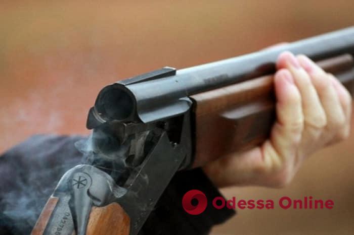 В Одесской области мужчина во время охоты выстрелил в 13-летнюю девочку
