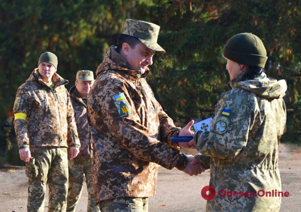 Командувач Повітряних Сил нагородив захисників неба на півдні України