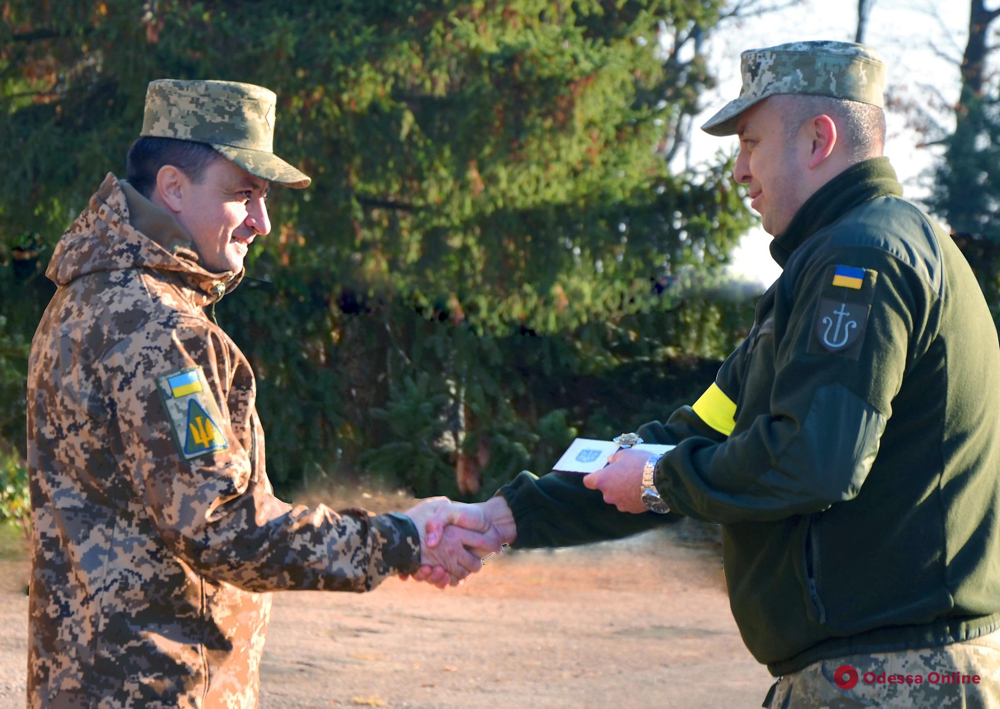Командующий Воздушными Силами наградил защитников неба на юге Украины