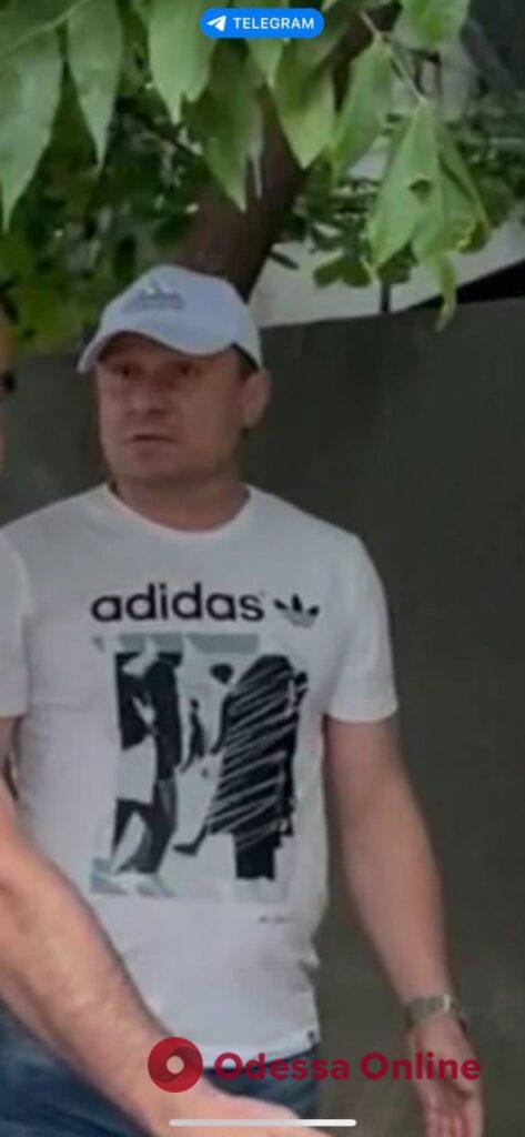 В Одессе разыскивают мужчину, избившего 17-летнего прохожего