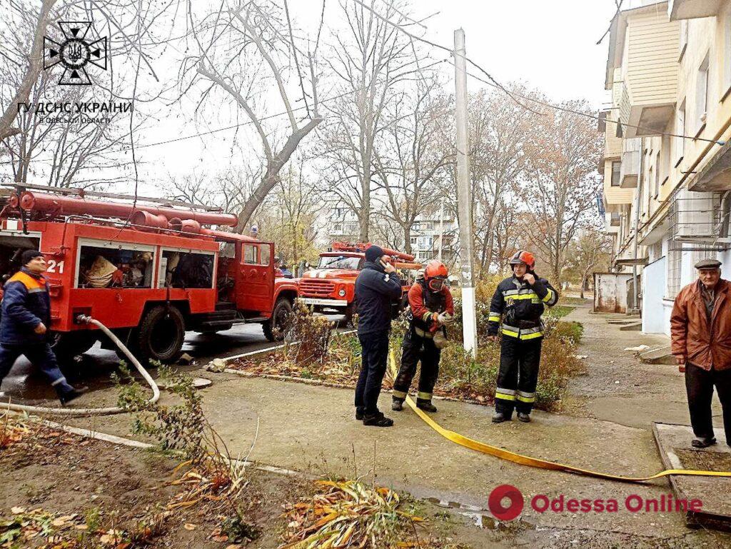 В Измаиле произошел пожар в пятиэтажном жилом доме (фото)