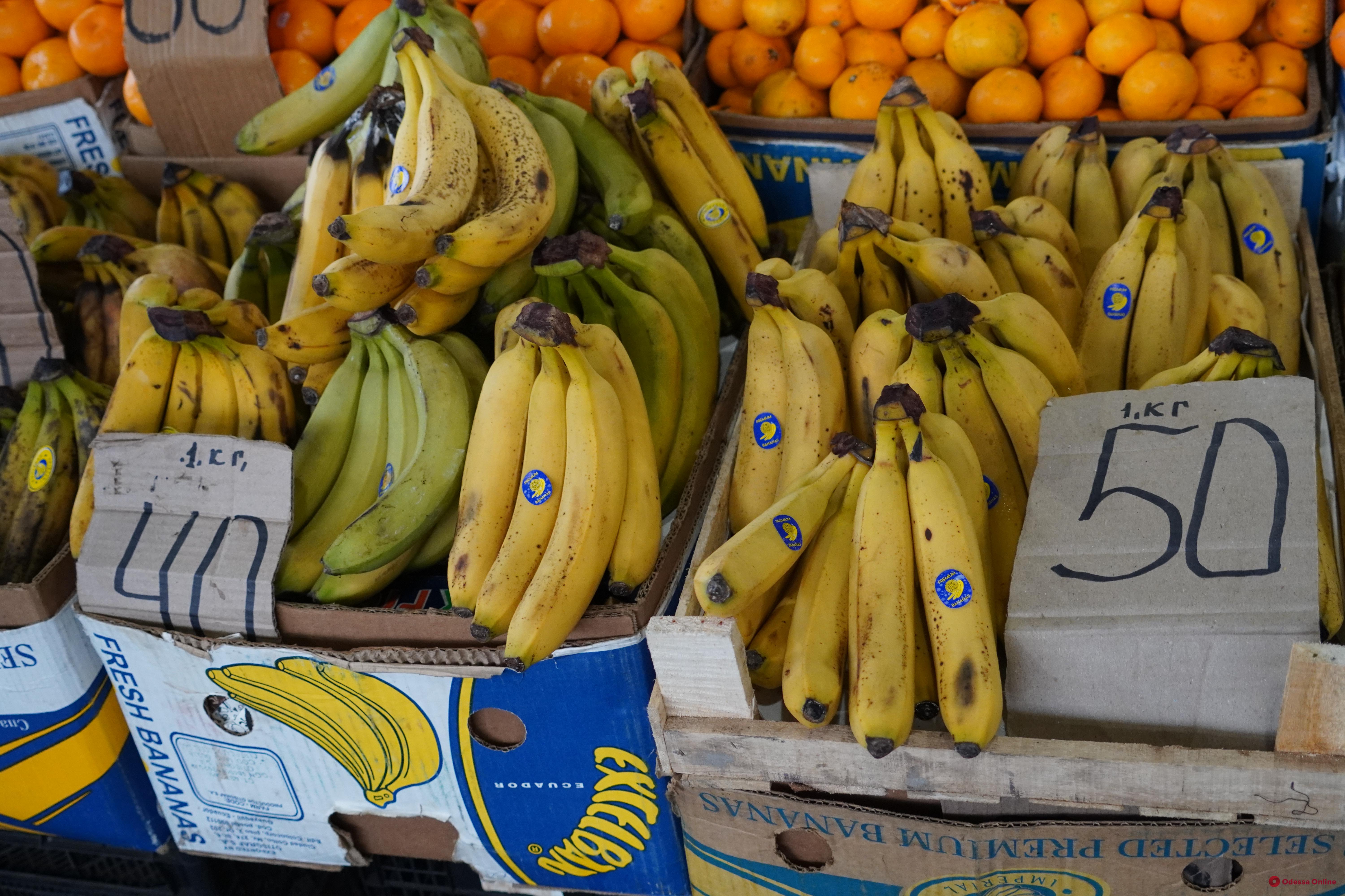 Бананы, яблоки и творог: субботние цены на одесском «Привозе»