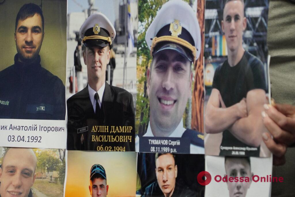 Девять месяцев в статусе пропавших без вести: родственники экипажей катеров «Славянск» и «Станислав» не могут узнать судьбу своих близких