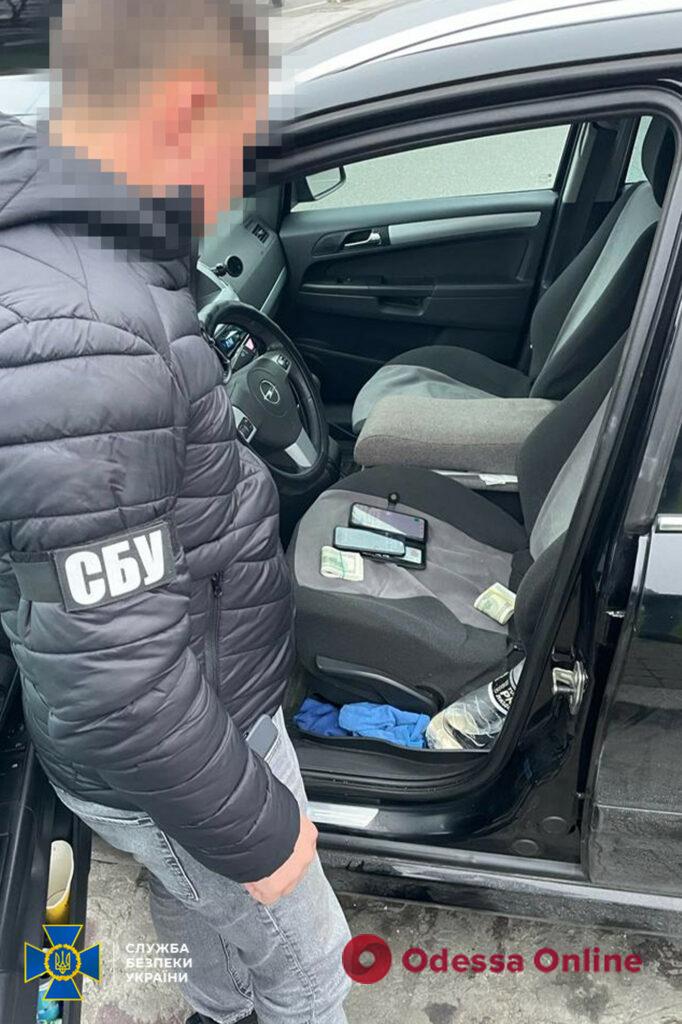 СБУ затримала членів угруповання, яке пропонувало ухилянтам виїхати до росії