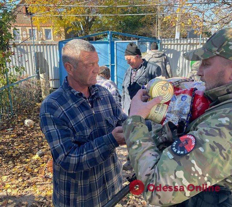 Підрозділ, яким керує депутат Одеської облради, допоміг людям у зоні бойових дій