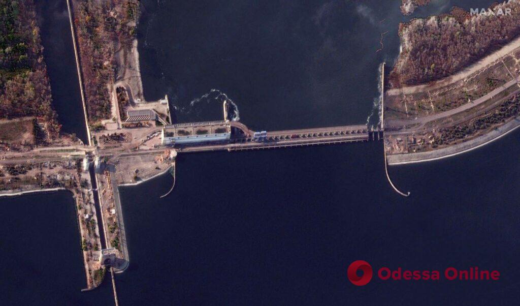 З’явилися супутникові знімки мостів на Херсонщині, які знищили окупанти після втечі