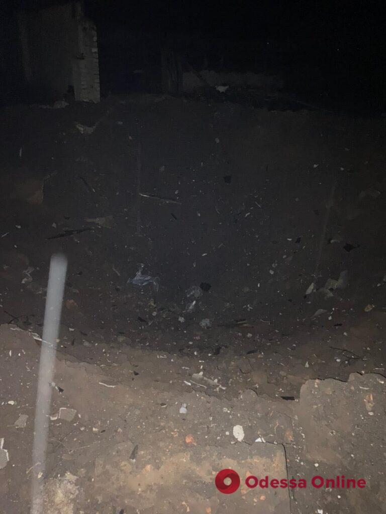 Окупанти вночі вдарили ракетами по передмістю Запоріжжя (фото)