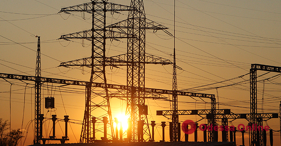 Енергетики повернули світло об’єктам критичної інфраструктури Одеси