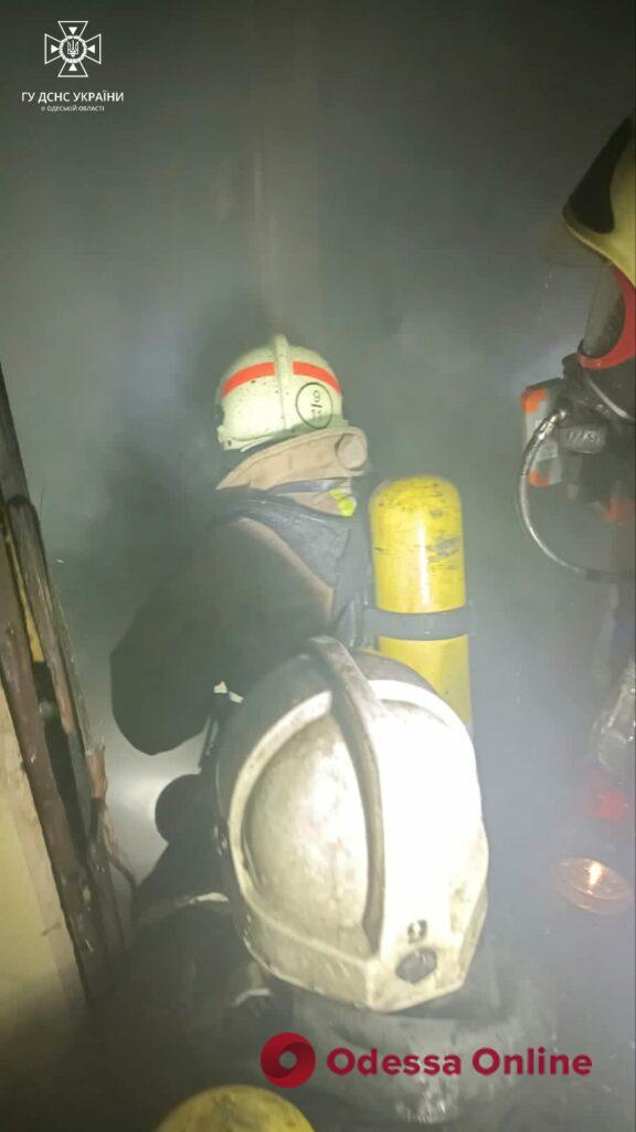 Вогонь на 25 поверсі: рятувальники розповіли подробиці пожежі в ЖК «Альтаїр-1» (фото, відео)