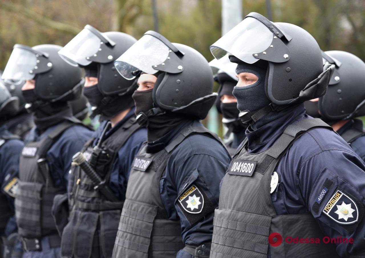 Три тысячи правоохранителей будут охранять порядок в Одессе и области во время новогодних праздников
