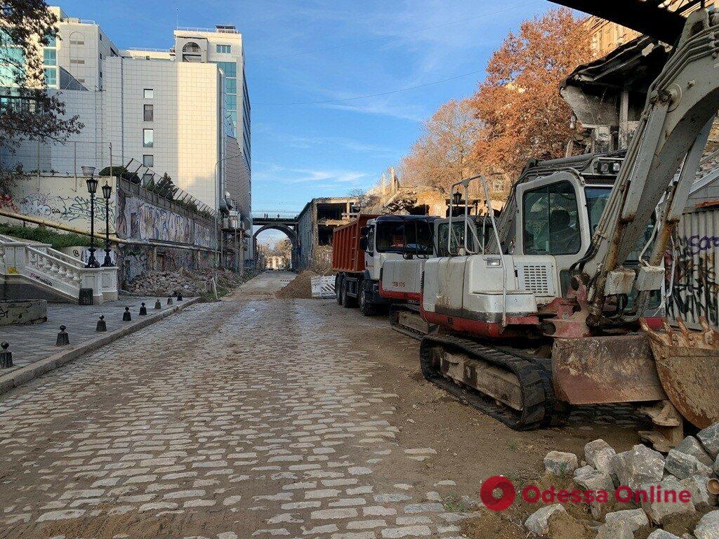 В Одесі триває капремонт Деволанівського узвозу (фото)