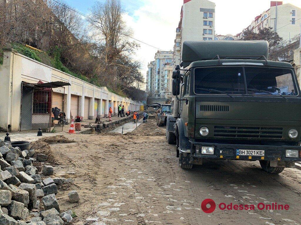 В Одесі триває капремонт Деволанівського узвозу (фото)