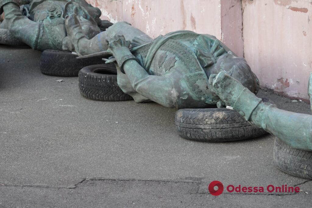 Одеські музейники розповіли про подальшу долю демонтованих пам’ятників Катерині ІІ та Суворову