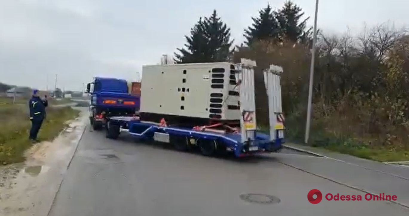 В Одесу везуть потужні генератори з Німеччини