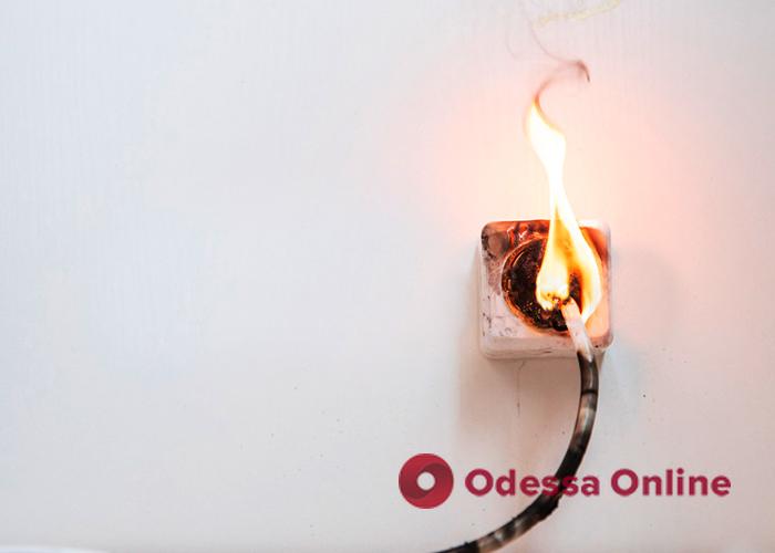 На Одещині з початку листопада сталося 111 пожеж через коротке замикання