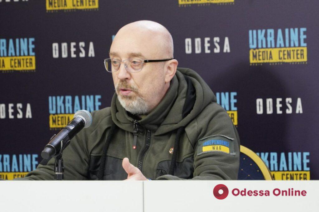 “Україна захищає всю Європу”: Одесу відвідали міністри оборони України та Іспанії