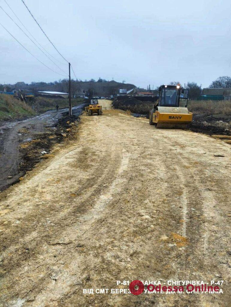 На звільнених територіях Миколаївщини відновлюють дороги (фото)