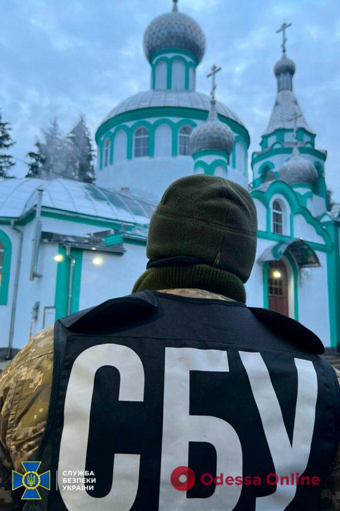 СБУ обнаружила в епархиях УПЦ МП «методички» кремля, «учение о сатанизме» и нацистскую символику
