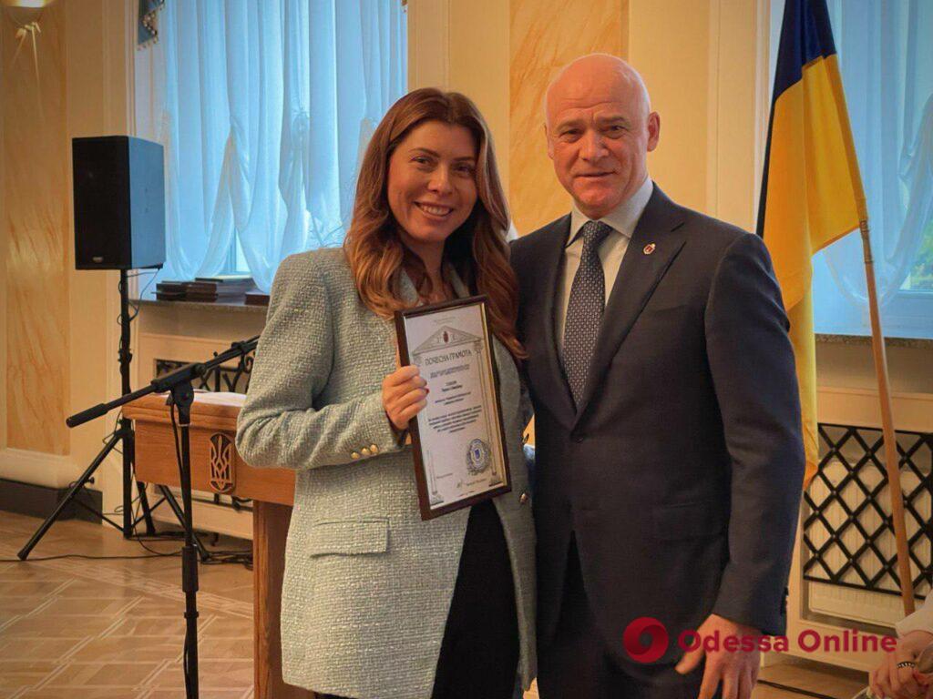 Мэр Одессы Геннадий Труханов наградил работников местного самоуправления