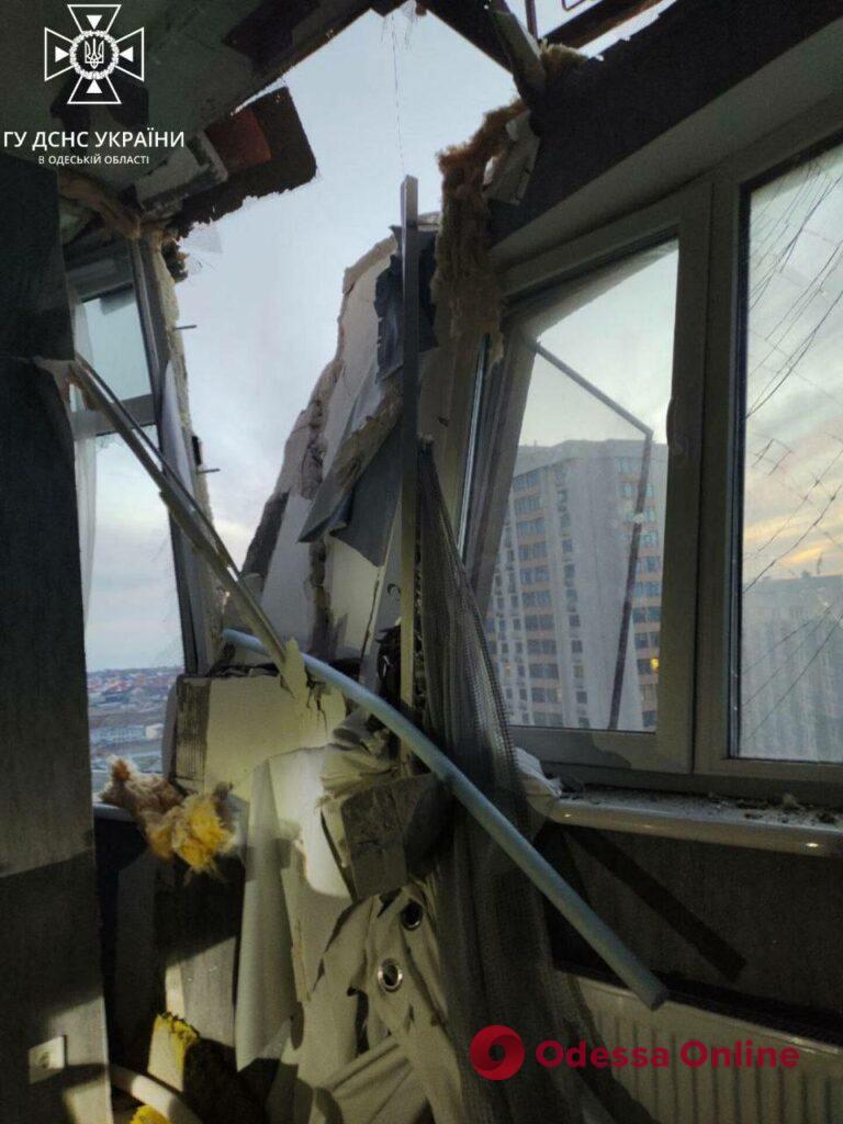 В многоэтажке на улице Академика Сахарова взорвался туристический газовый баллончик