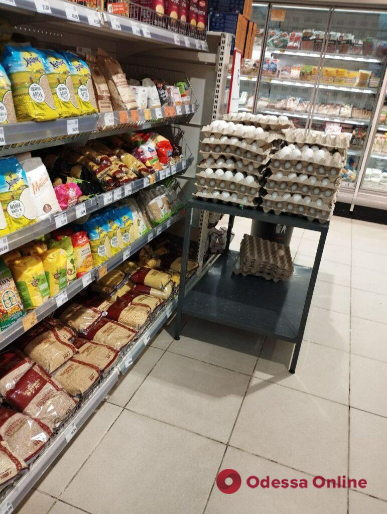 Крупи, молоко та овочі: огляд цін в одеських супермаркетах