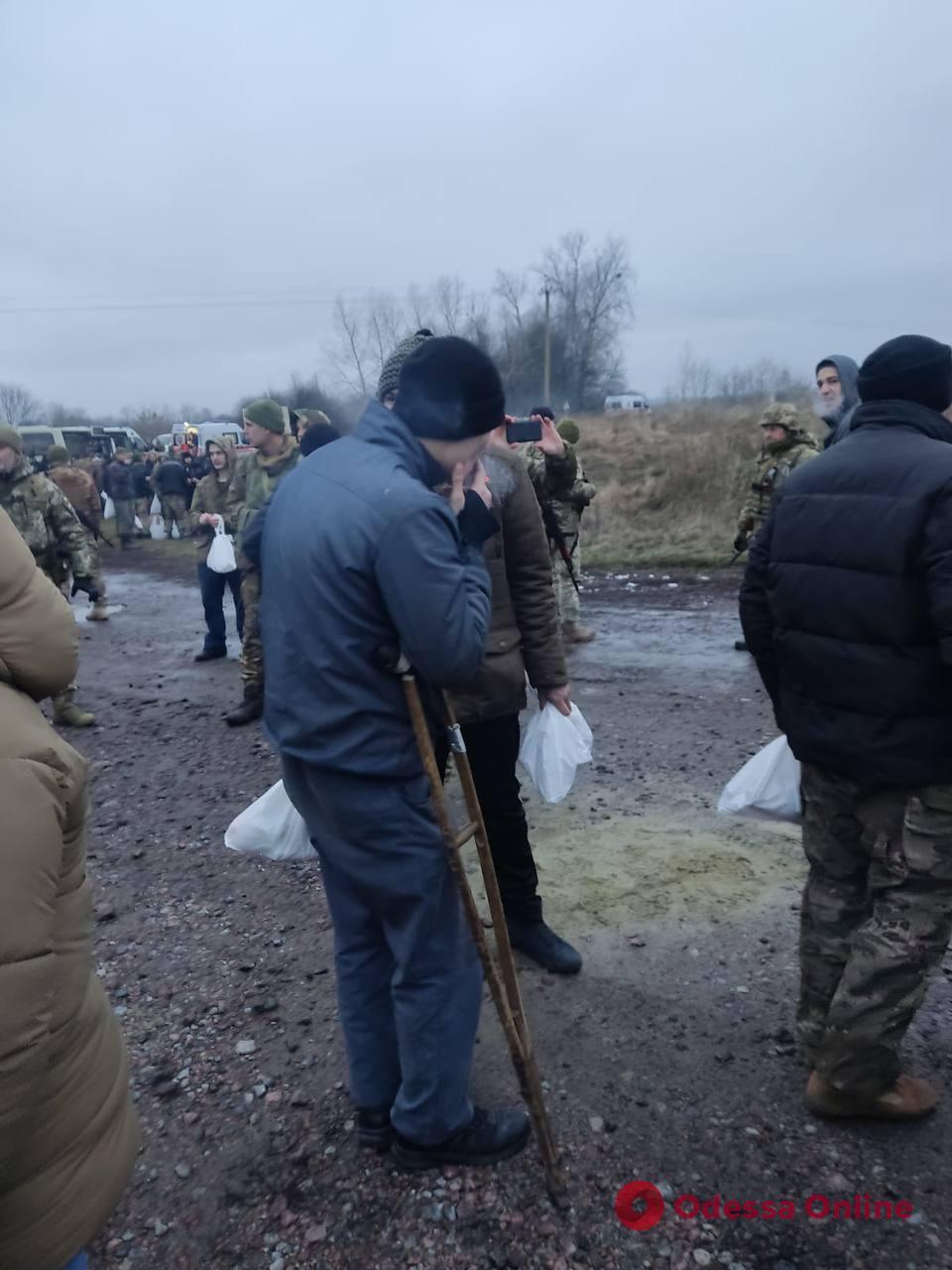Из вражеского плена освободили еще 140 защитников и защитниц Украины
