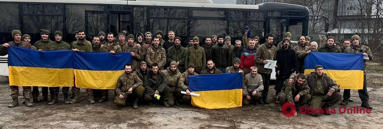 З ворожого полону звільнили ще 140 захисників та захисниць України
