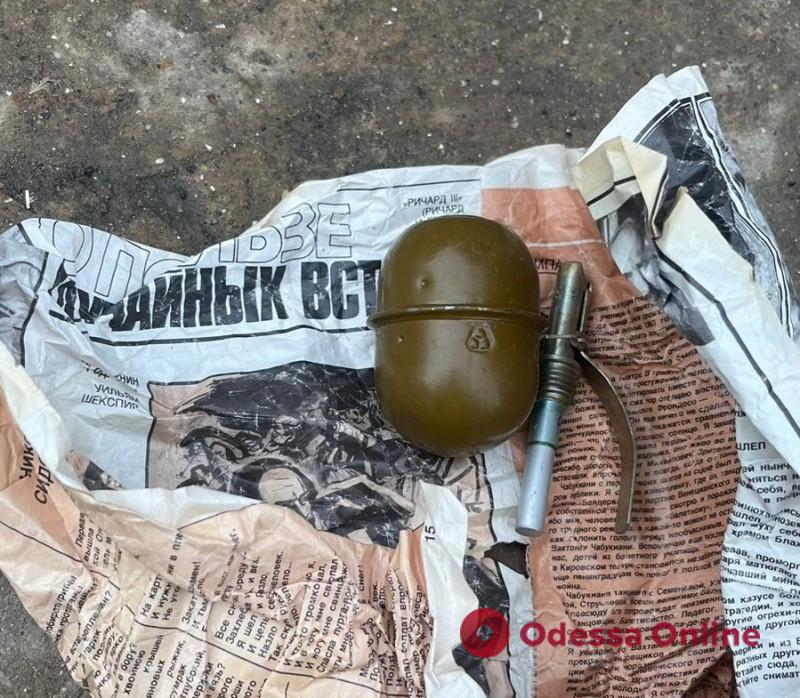 В Одессе задержали рецидивиста с гранатой