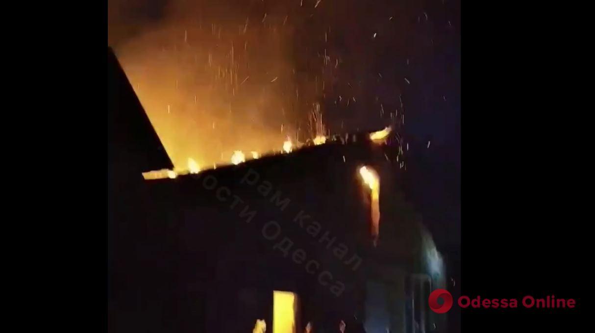 Під Одесою сталася смертельна пожежа (відео)