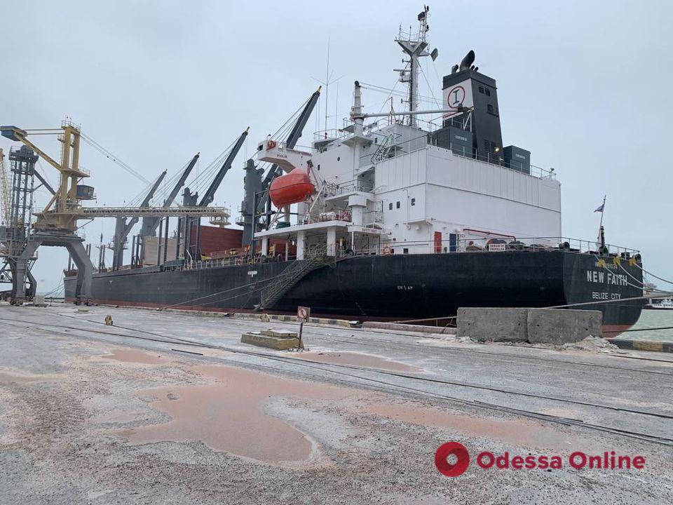 Зернова ініціатива: з портів Одеської області вийшли ще 6 суден, 109 – в черзі