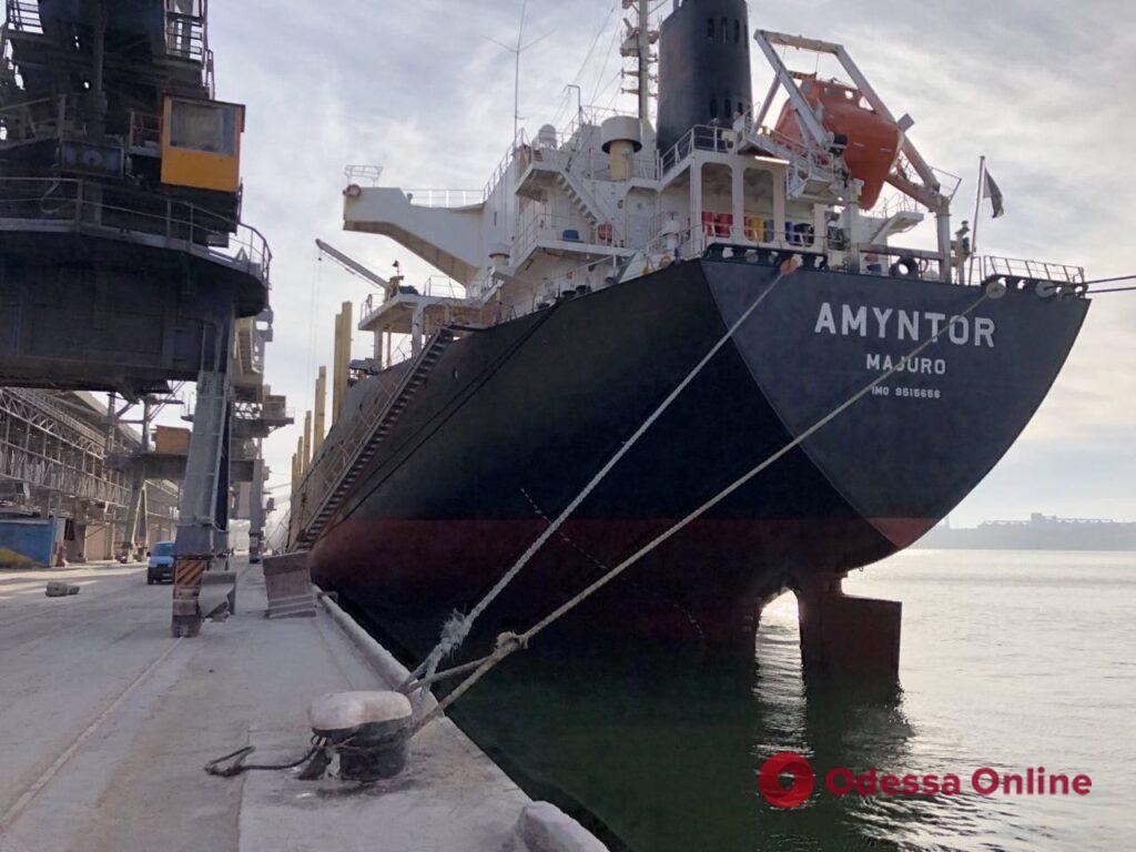 «Зернова ініціатива»: за тиждень 18 суден експортували 664 тис. тонн продовольства з портів Великої Одеси