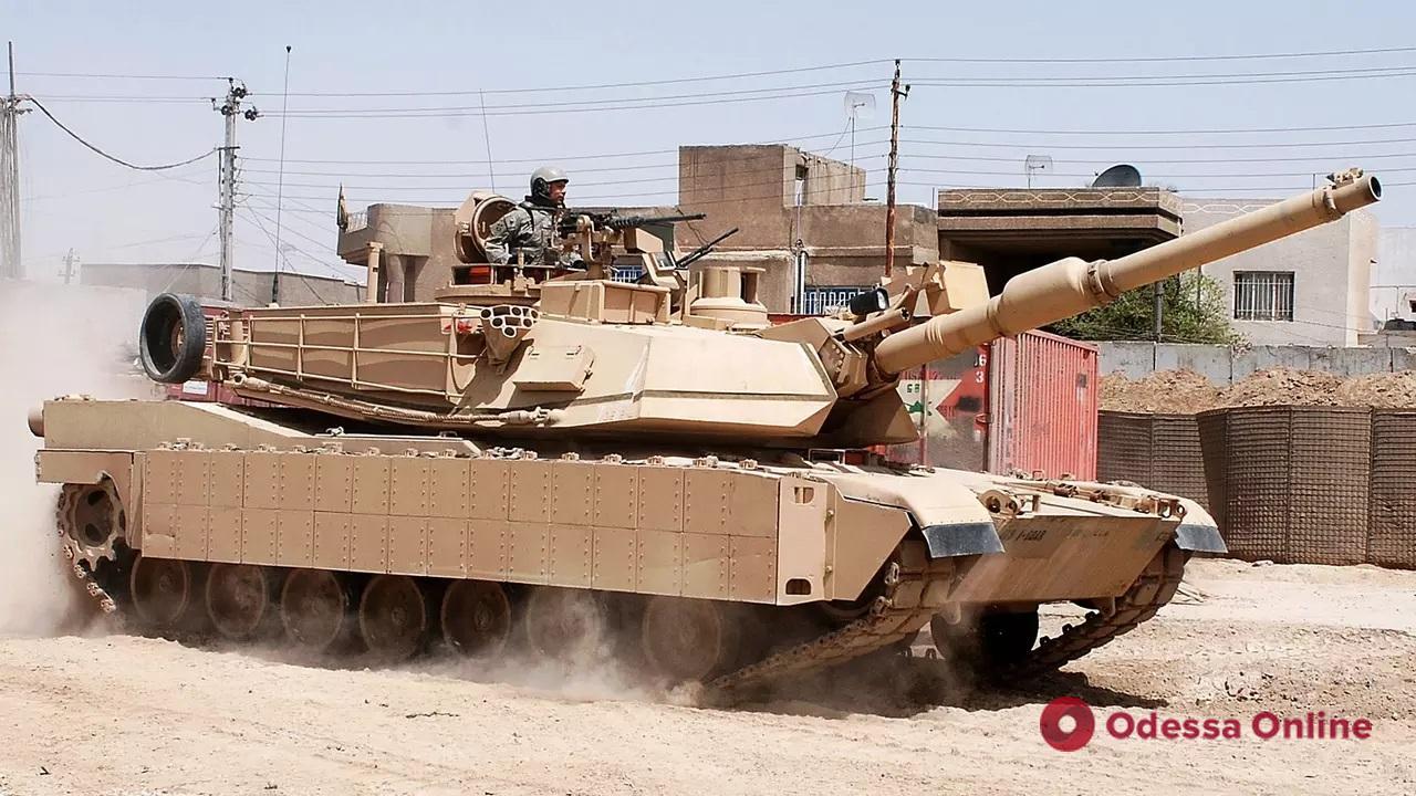 Україні передадуть 31 танк M1 Abrams, — Байден